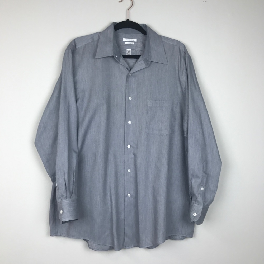 VAN HEUSEN men's gray buttoned down shirt 32/33